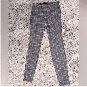 Simply Vera Plaid Skinny Pants